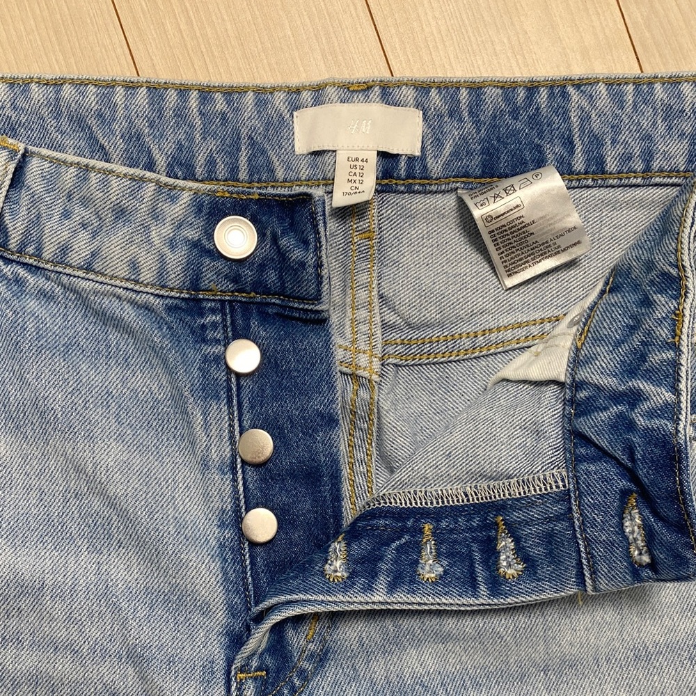 H&M Straight Leg Blue Distressed Jeans - Picture 2 of 5